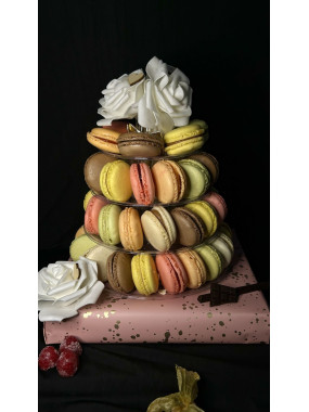 Macaron  PYRAMIDE ASSORTIE (+CAUTION 100 EUROS)