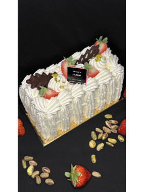 //VACHERIN Fraise/Pistache 4 PERS.